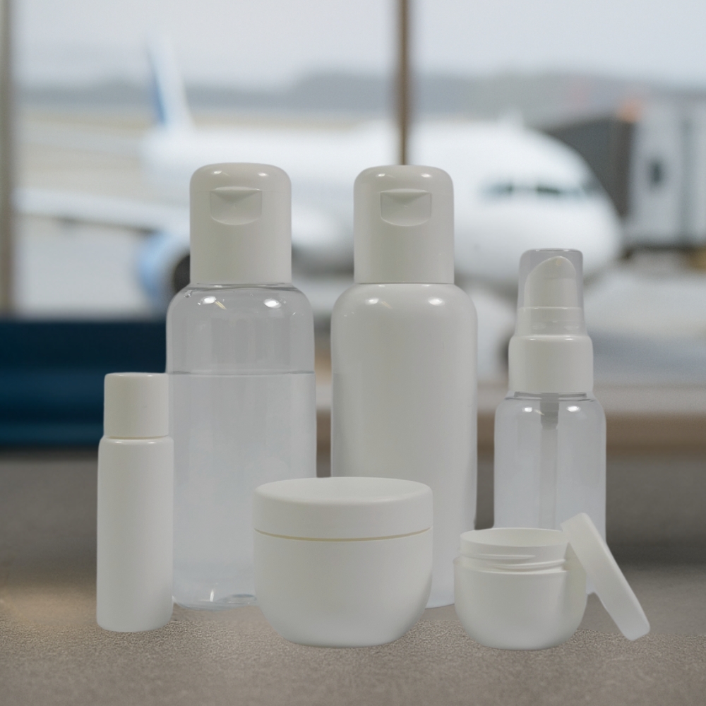 Reiseset mit Leerbehältern